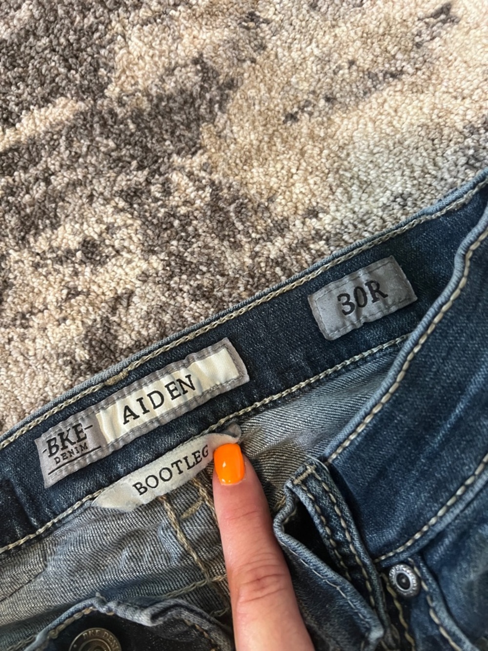 BKE Men’s Aiden Bootcut Jeans 30R - Picture 2 of 4